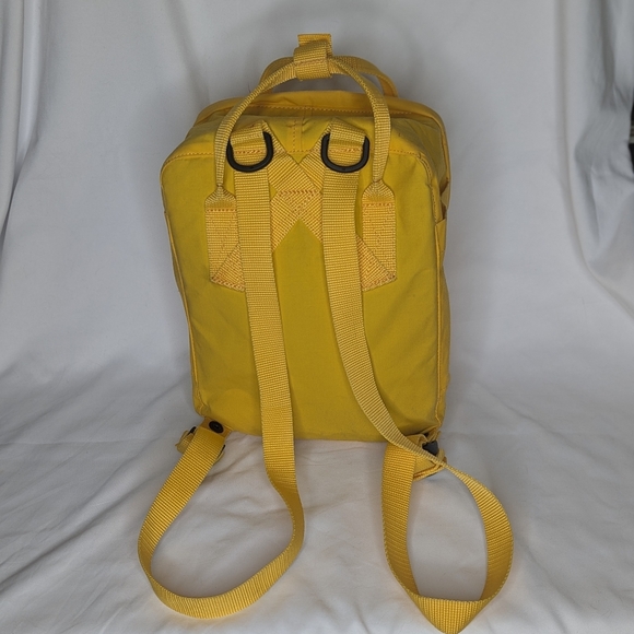 bell helmet and gear bag TROLLEY TRAVEL Size:1/12oz. and the Bell Racing thanks30 Bicycle Cargo Carrier Trailer